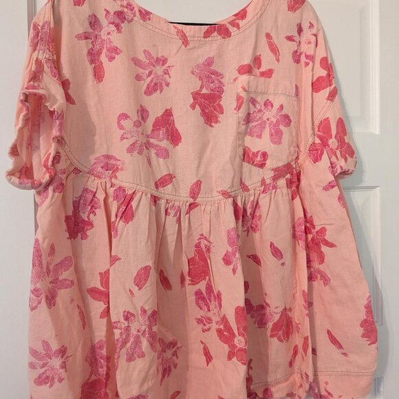 Free People We the Free Moon City Ruffle Hem Pink Floral Flowy Top Small - Picture 3 of 4